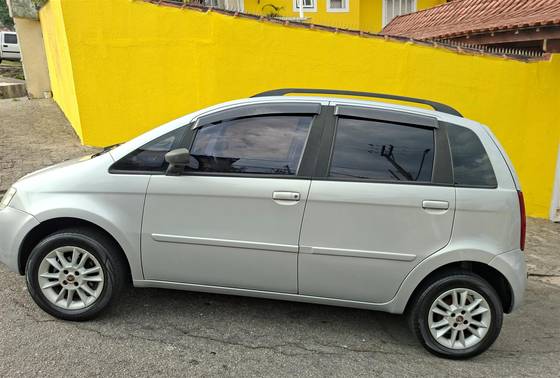 FIAT IDEA 1.4 MPI FIRE ELX 8V FLEX 4P MANUAL FIAT IDEA 1.4 MPI FIRE ELX 8V FLEX 4P MANUAL